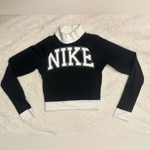 Nike Women's Black and White Crop Top